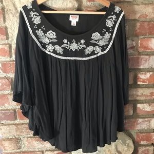 Mossimo Supply Co. NWOT Dark Grey Boho Cape Top.